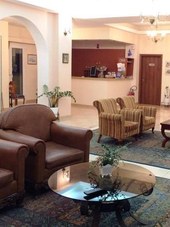 Nefeli Hotel Ágios Kírykos Exteriör bild